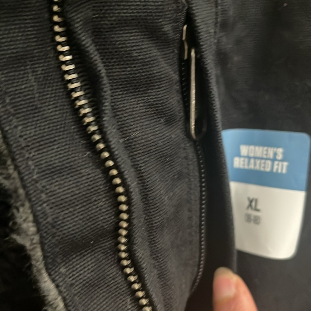 Carhartt Black Women's Vest - Picture 12 of 15